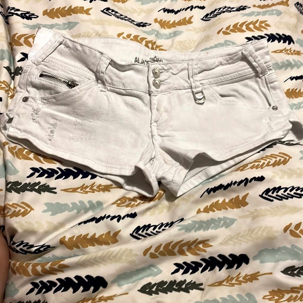 Almost Famous shorts